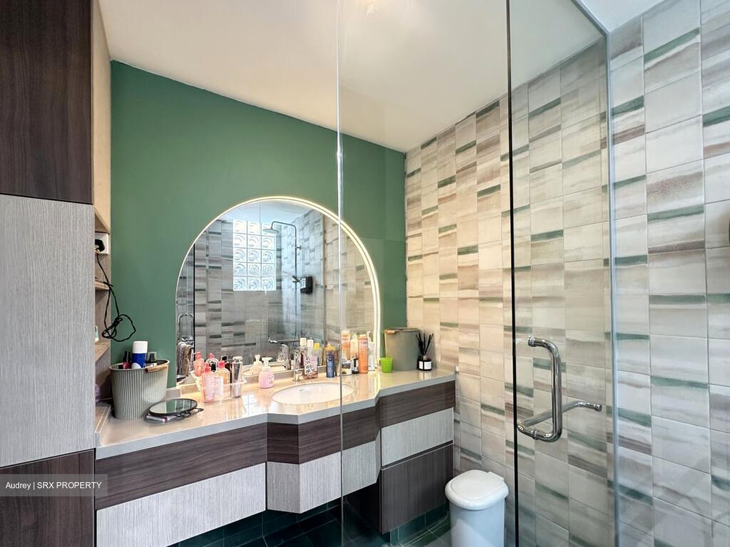 Teachers' Housing Estate (D26), Terrace #481578941